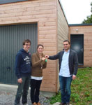 Remise des clés aux propriétaires d'une maison ossature bois ECOP Habitat